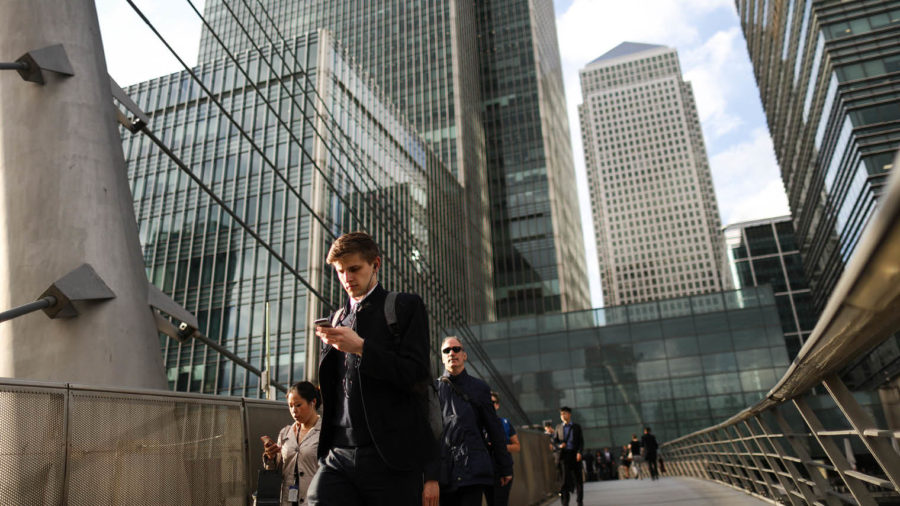 Workers leaving Canary Wharf